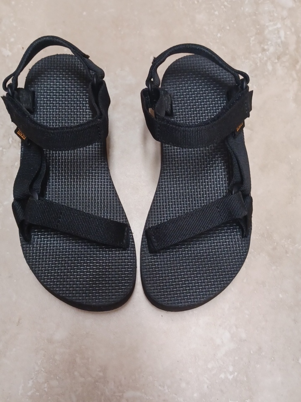 NWOT Teva Midform Universal Sandals, Womens Size 5 (Kids Size 3)